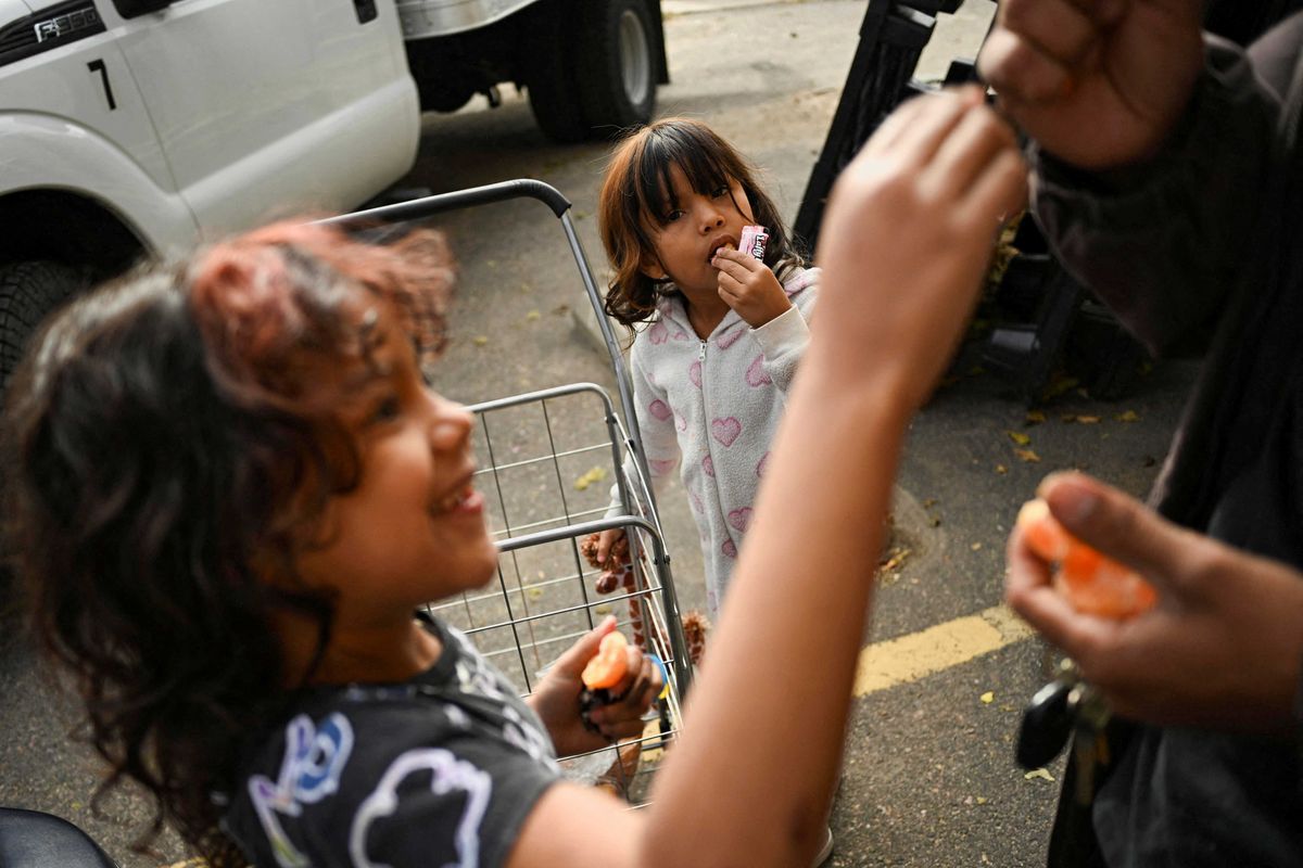 'People want to change their mind': Trump voters express regret during food pantry crisis