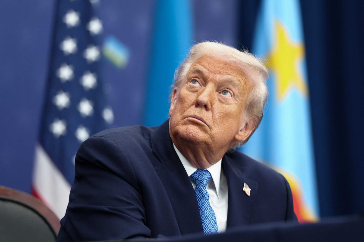 Trump's coalition 'collapsing faster than thought possible' after 'bad week': reporter