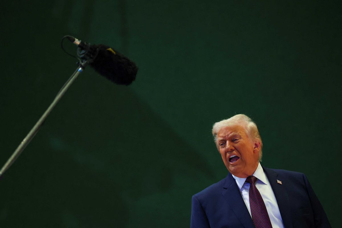 Startling epiphany hits Trump biographer live on stage: 'God, how can he do this?'