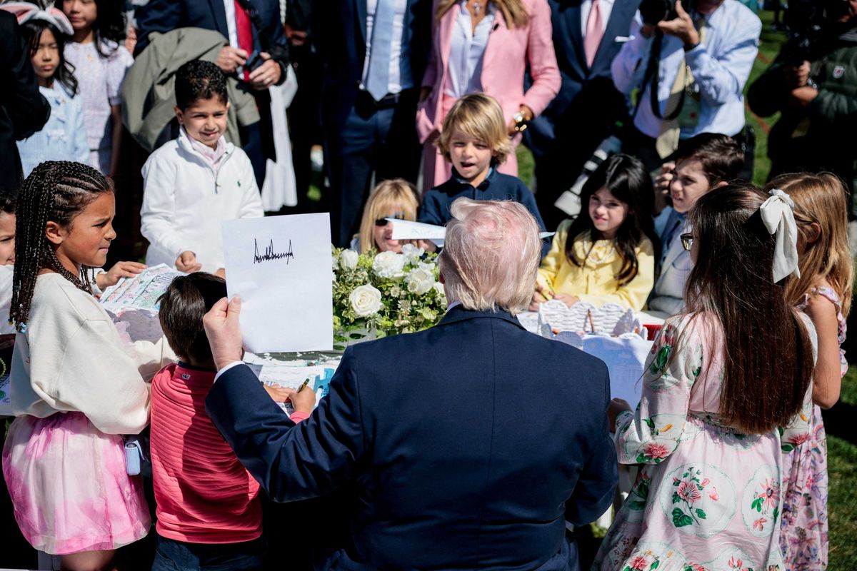 Trump rants to young kids about Biden at White House Easter event