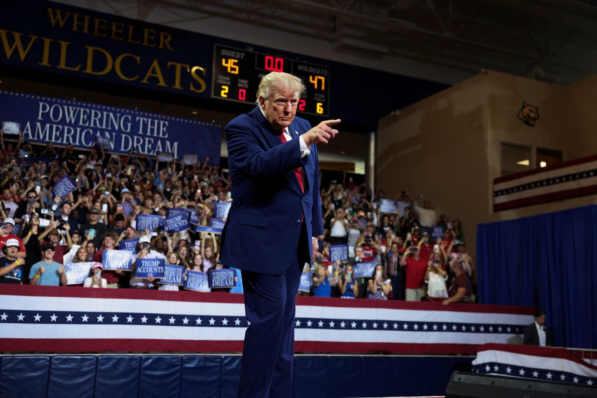 'Oh my God': stunned spectators spot Trump's bruised hand looking 'starkly different'