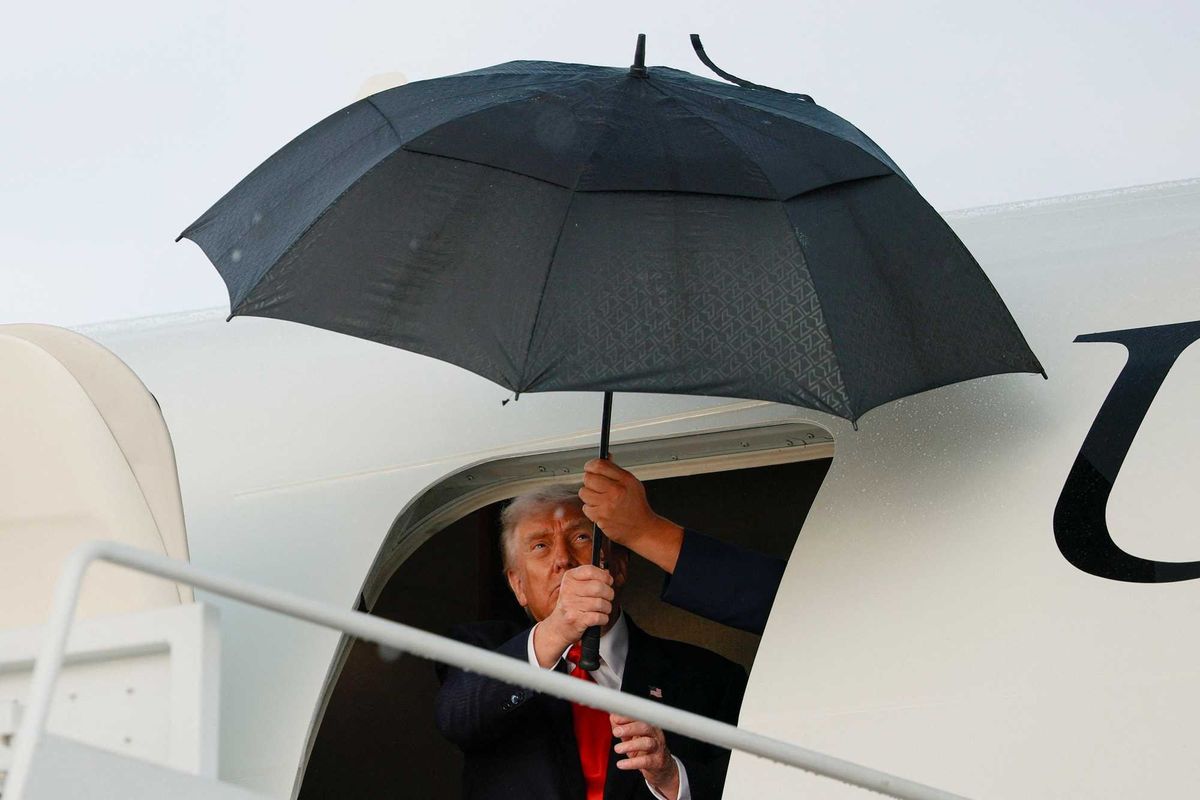 Eyes roll as 'gaslighting' Trump accused of uncorking new ‘market manipulation’ ploy