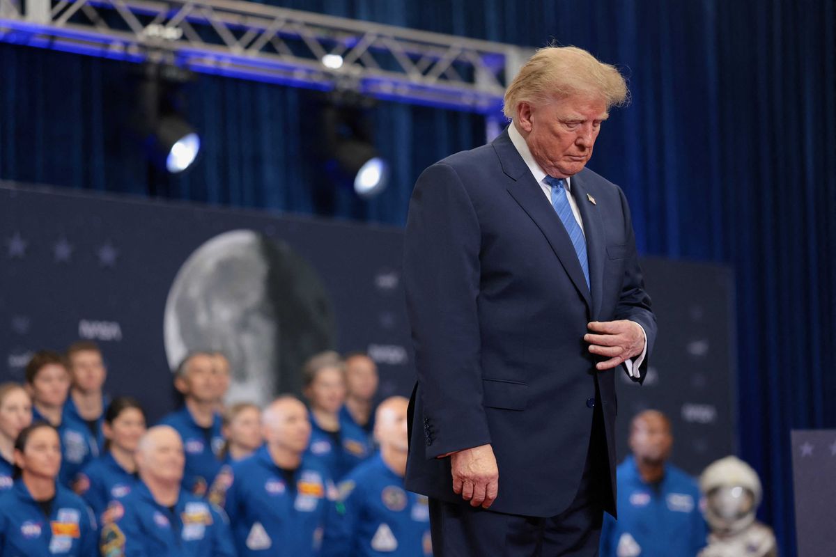 Twitching Trump had a 'distinct and concerning' episode during speech: psychologist