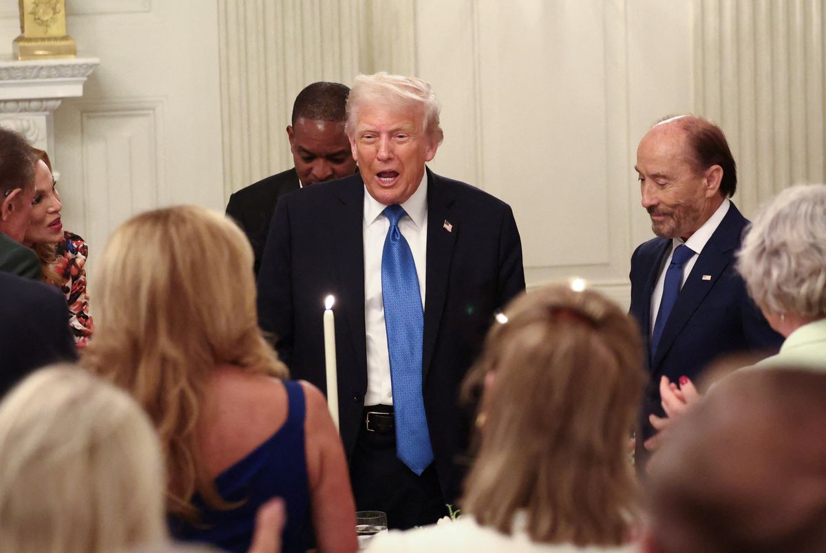 Trump’s vulgar tale has Kennedy Center crowd guffawing
