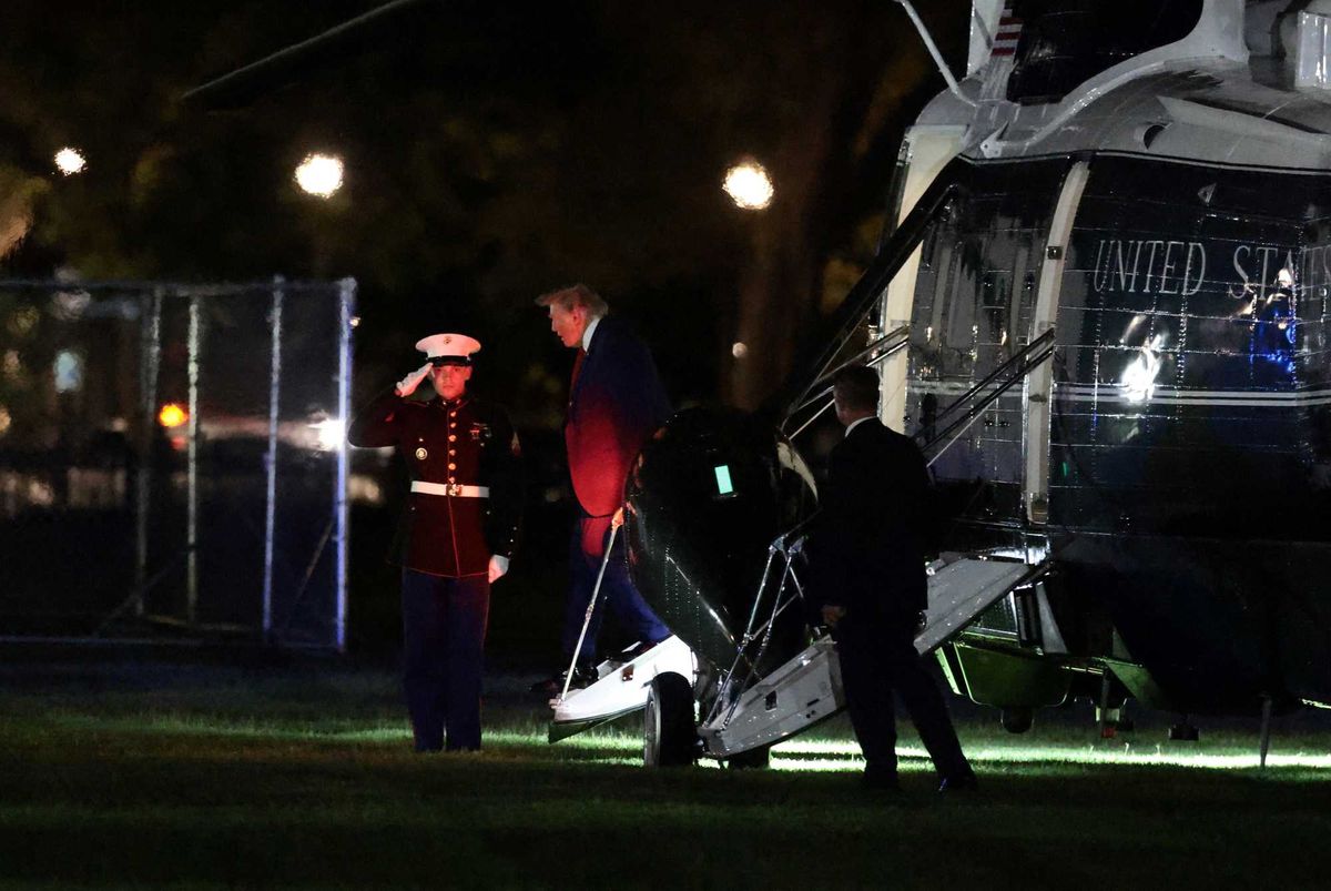 Trump memo reveals 'devious' plot to kill probes into him if Dems win Congress: experts