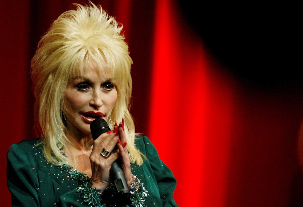GOP lawmakers quietly slash funds for Dolly Parton children's book charity