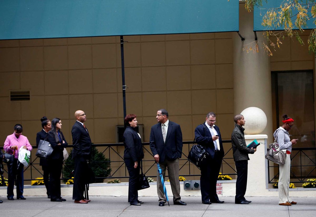 'Significantly worse than expected': Tanking jobs report stuns CNN analyst