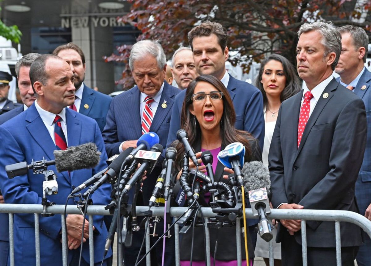 'Synchronized sycophants': Columnist torches Trump 'mini-mes' for courthouse theatrics