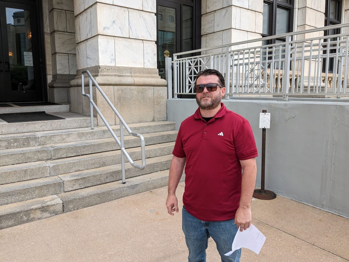 In the political shadow of Trump, a Kansas felon runs for Congress