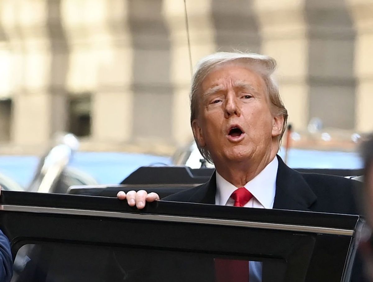 'A lifelong crook': Columnist takes a hatchet to GOP claims of Trump victimization