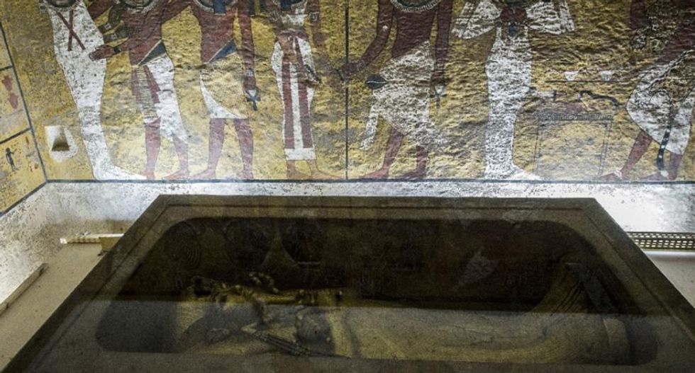 Scientists in Egypt to do more tests on King Tut's tomb in search for Queen Nefertiti