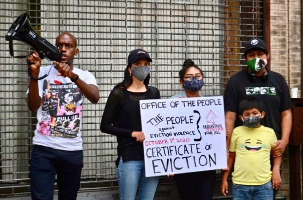 US extends eviction moratorium until end of year