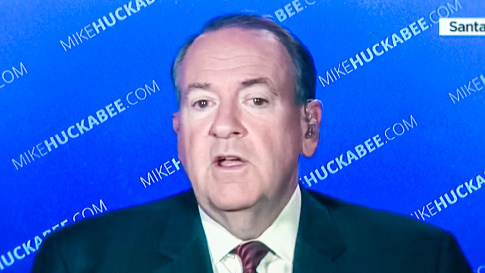 Huckabee defends calling Jay Z a 'pimp' -- but says 'nothing is unforgivable' for Josh Duggar