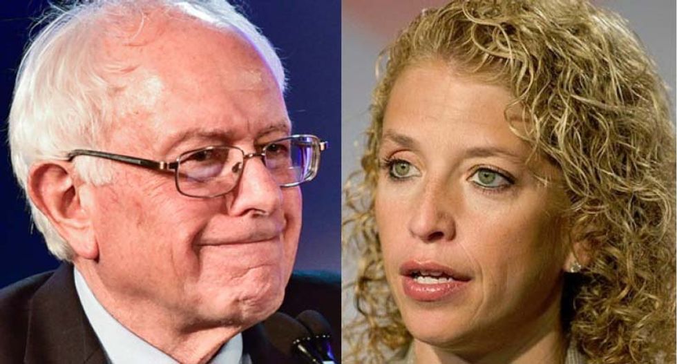 Sanders throws support behind primary opponent of DNC head Wasserman Schultz