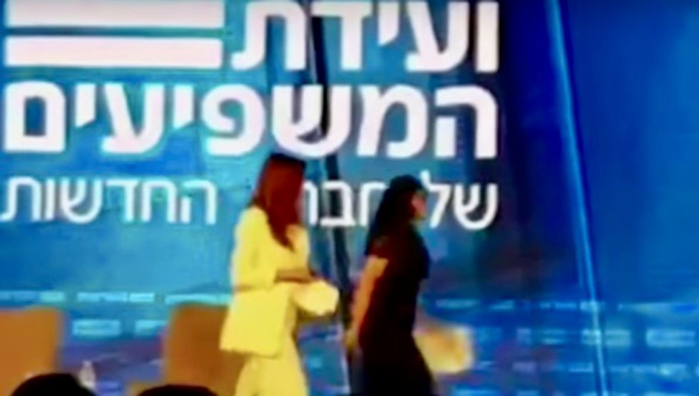 WATCH: Monica Lewinsky, angered by 'off limits' question on Clinton, walks off Israeli stage