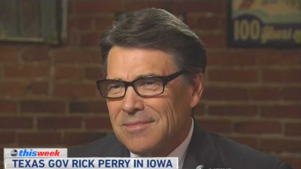 Perry praises Cruz: GOP should have 'laid the wood to the president' on Obamacare