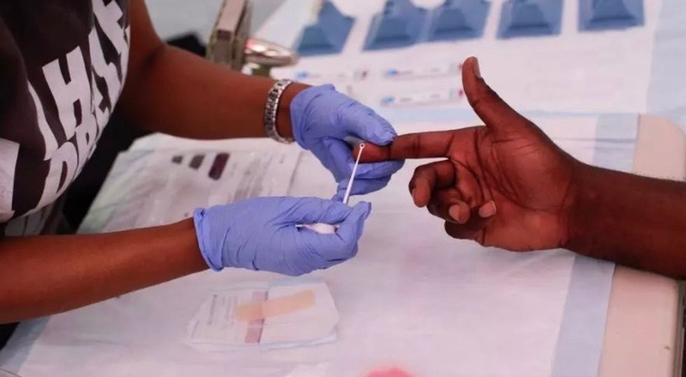 HIV patient 'first in remission' without transplant