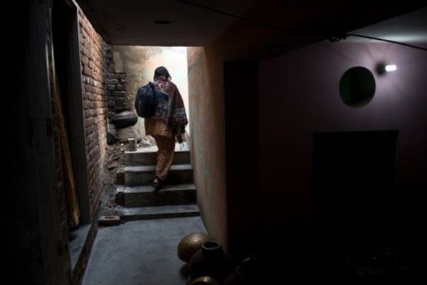 Couple killed, man beheaded in India 'honor killing'