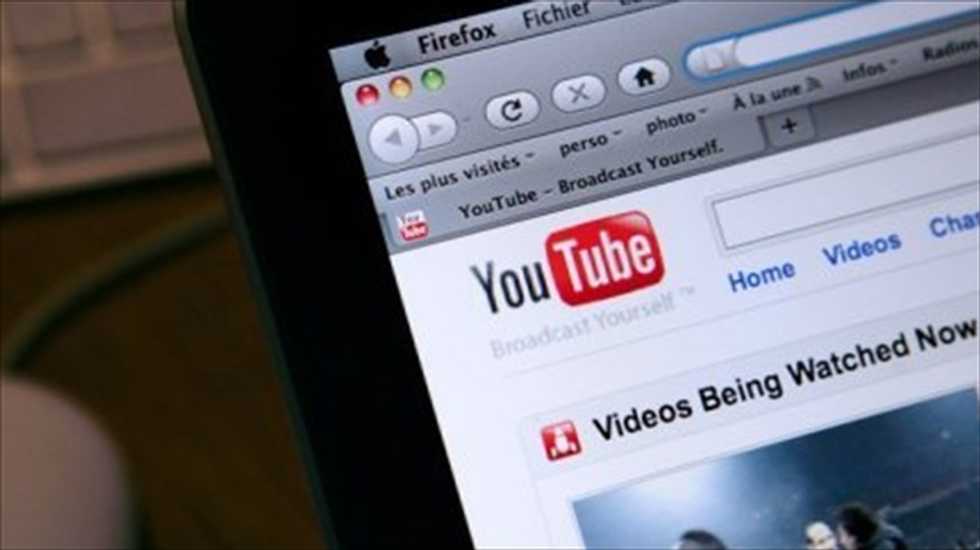 YouTube tells user he can resolve copyright claim by contacting himself