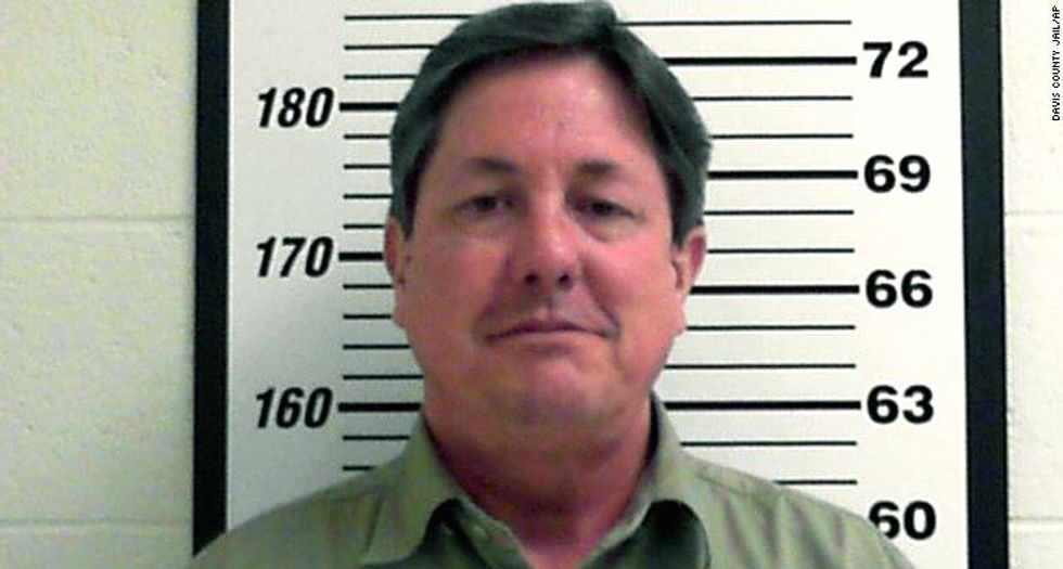 Polygamous church leader escapes pre-trial Utah home confinement