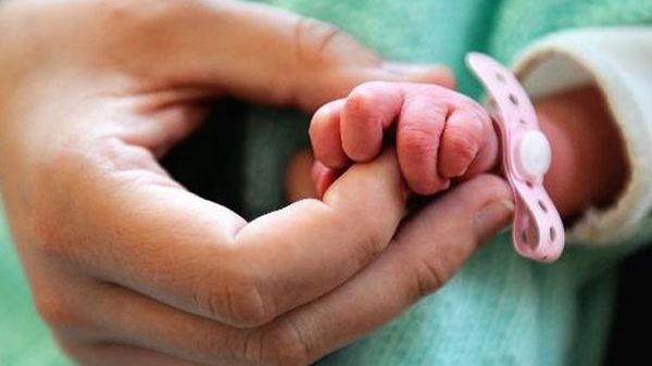 'Dead' baby wakes at Chinese funeral parlor before cremation