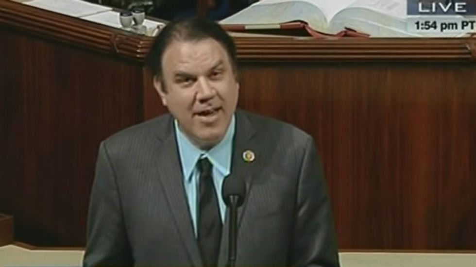 Wife of Florida congressman Alan Grayson drops restraining order against him