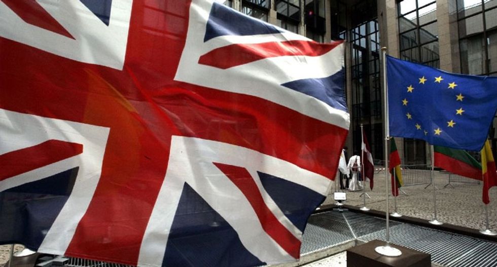 Petition demanding re-vote on Brexit passes 3 million signatures