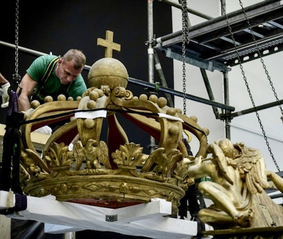 Napoleon's imperial barge on the move again