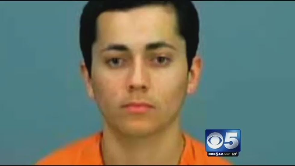 Arizona security guard fatally shoots girlfriend while trying to scare her with gun