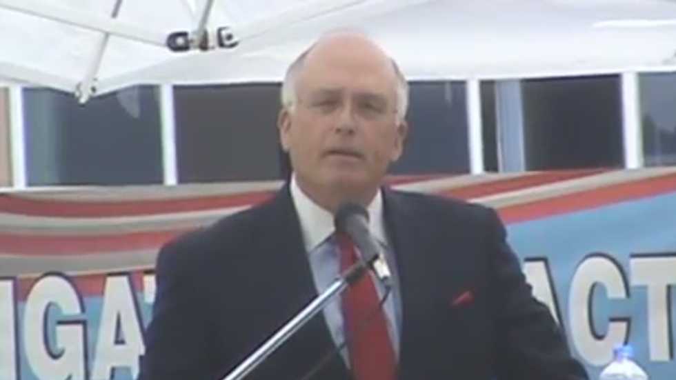 Tea party leader proposes 'class action lawsuit' against 'homosexuality'