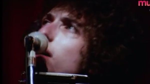 Scientists sneak Bob Dylan lyrics into articles as part of long-running bet