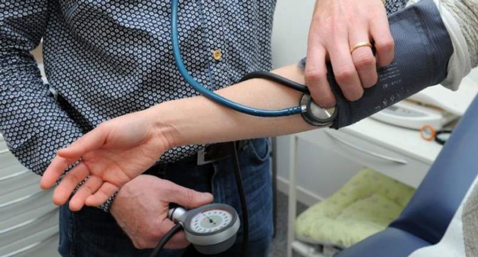 Lowering threshold for prescribing blood pressure medication could save millions: study