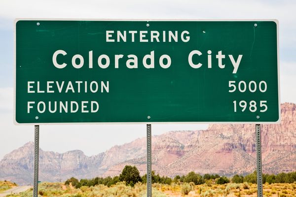 Polygamous Mormon splinter cult still rules Arizona and Utah towns