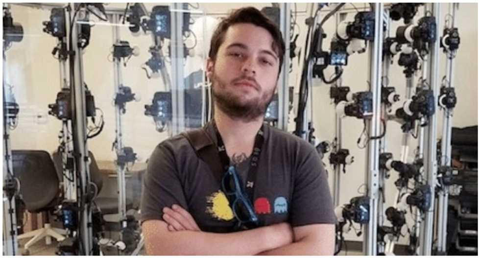 Right-wing activist killed in police raid becomes a martyr for anti-lockdown protesters