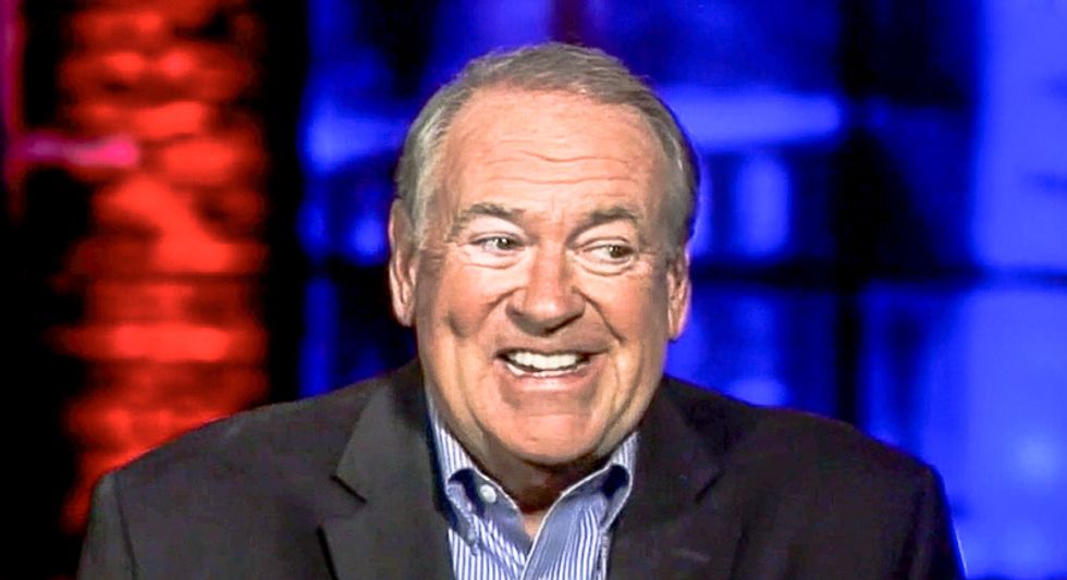 As the wing-nut media turns: What’s the Huckster to do?