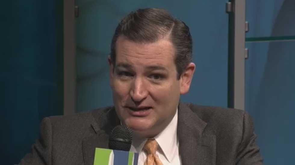 Watch forum audience laugh at Ted Cruz for claiming he 'didn't want a shutdown'