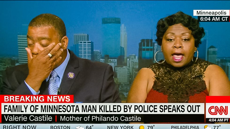 'We're being hunted': Philando Castile's mom accuses cops of 'silent war against African-Americans'