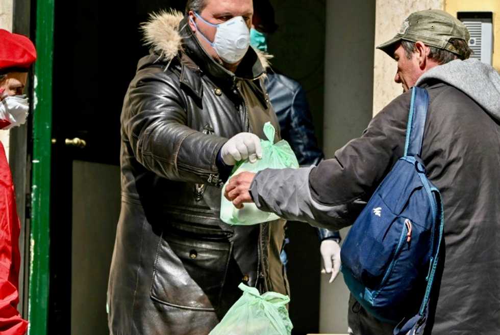 From opera to bread line: Italy's surge in the 'new poor'