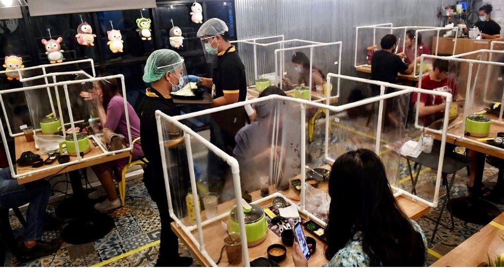 How to stay safe from coronavirus while eating out: Restaurant advice from an infectious disease expert