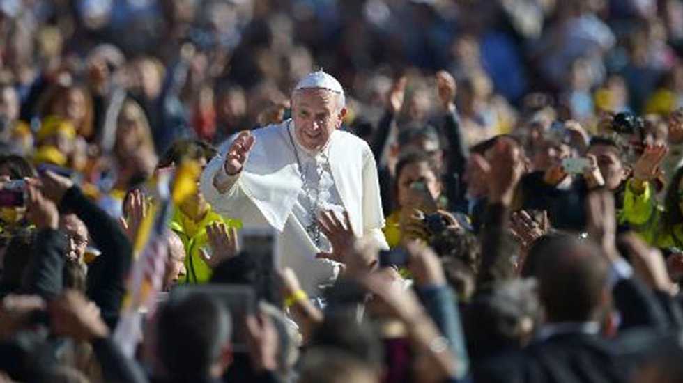 Pope Francis says he is no Marxist, but defends critique of Capitalism
