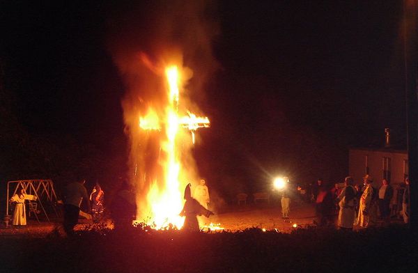 Former KKK leader and his mother indicted in Alabama cross-burning and cover-up