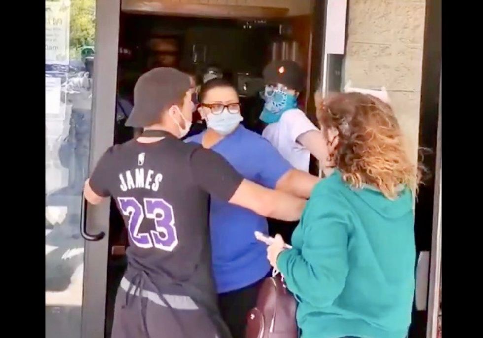 Video of Trumpian anti-mask jerks goes viral