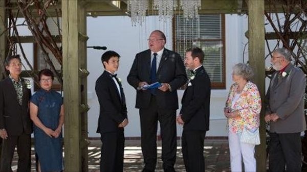 Australia's top court bans marriage equality in nation's capital