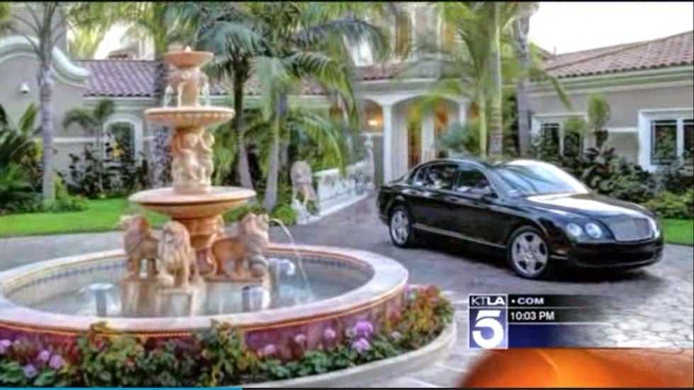 Teens break into LA mansion and Tweet selfies with stolen suit of armor and stuffed snow leopard; estimated damage of $1 million