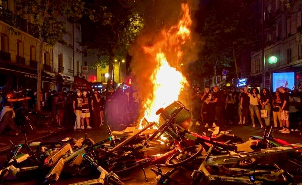 Clashes at Paris protest against racism and deadly police violence