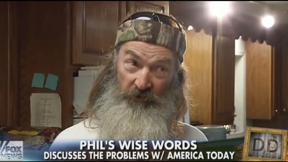 Conservatives rally around suspended 'Duck Dynasty' star Phil Robertson