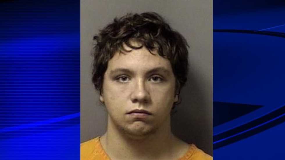 Angry Florida man breaks baby's leg after diaper change interrupts Xbox game
