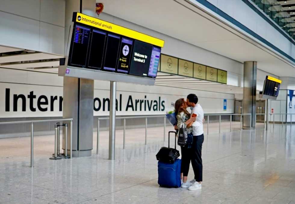 Britain starts mandatory self-quarantine for arrivals