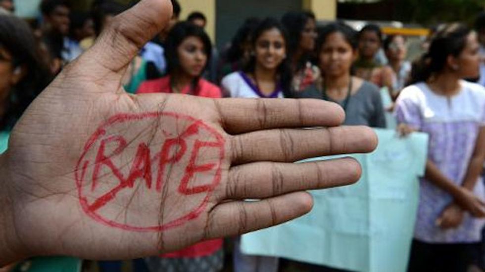 India's top court stays execution of two Delhi gang-rapists