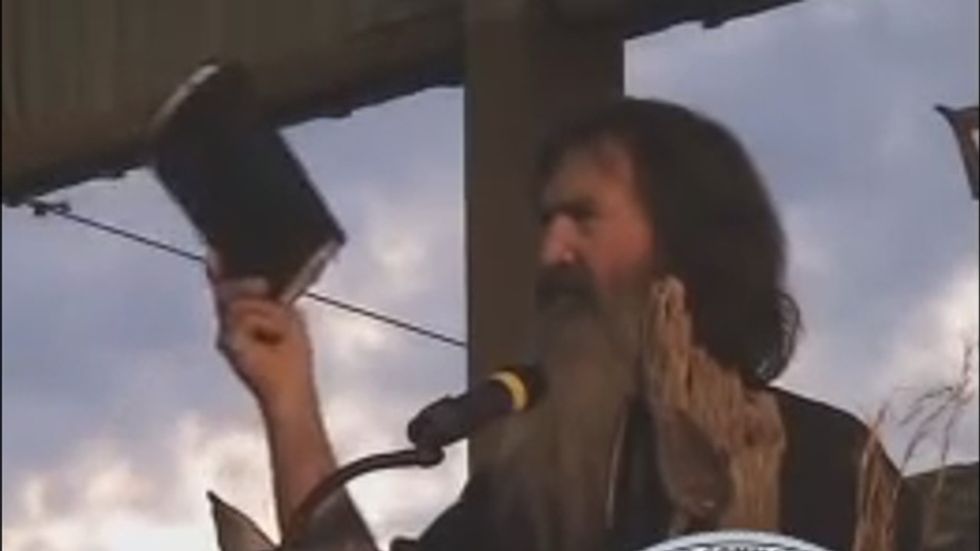Duck Dynasty star: Girls should carry a Bible, cook and marry 'when they are 15'